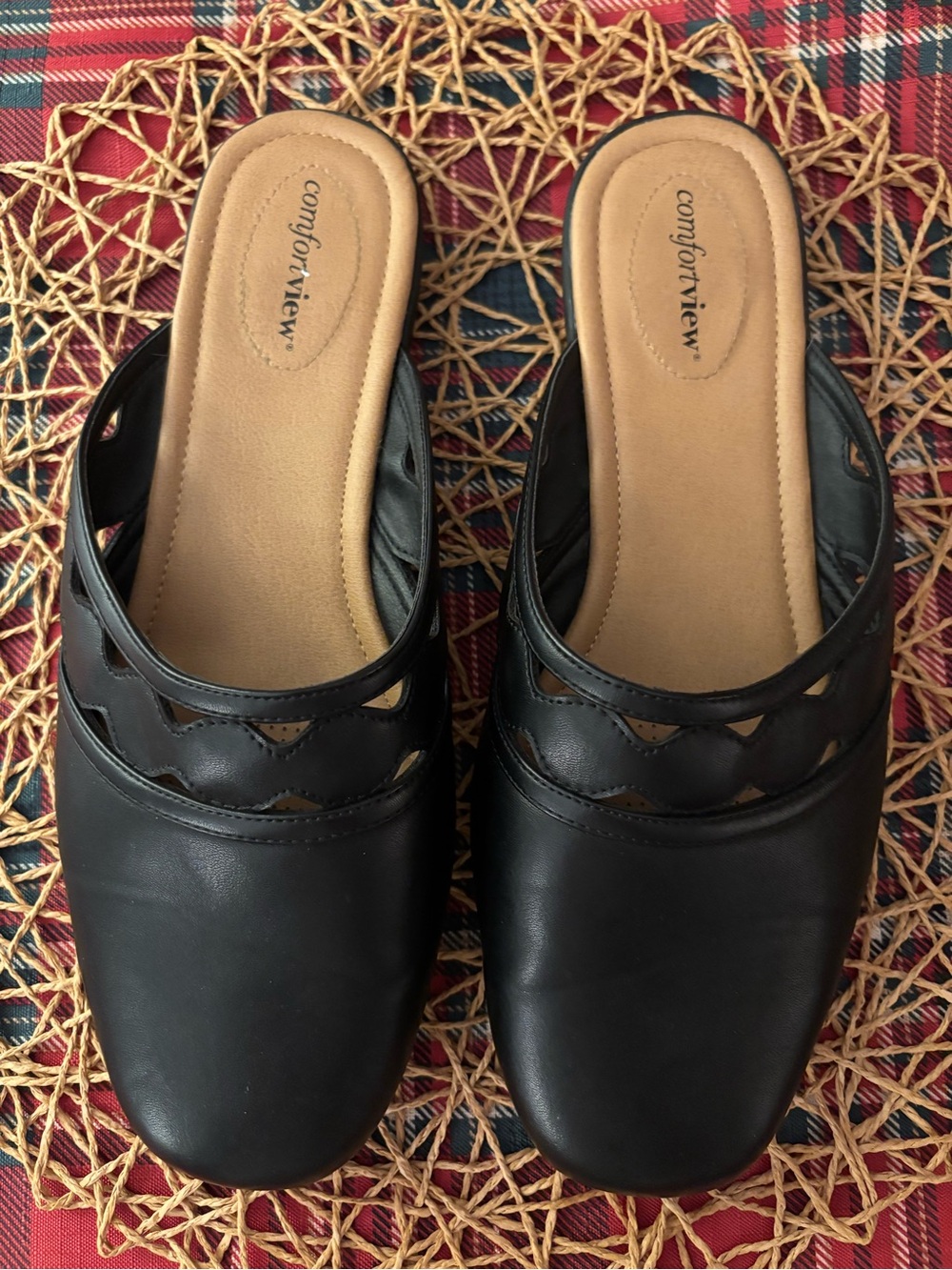 comfortview Black Slip-On Cutout Mules for Women